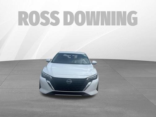 Cloud White 2025 Nissan Sentra SV