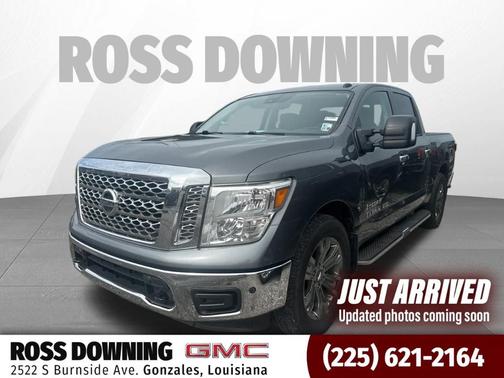 2019 Nissan Titan SV
