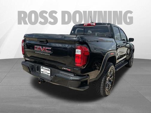 Onyx Black 2024 GMC Canyon AT4