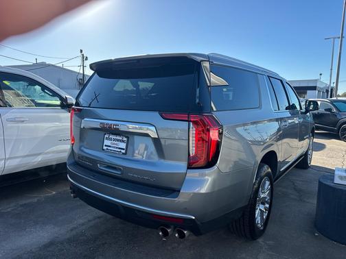 Sterling Metallic 2023 GMC Yukon XL Denali