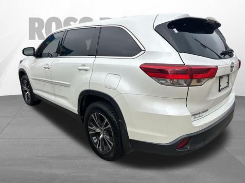 2019 Toyota Highlander LE Plus