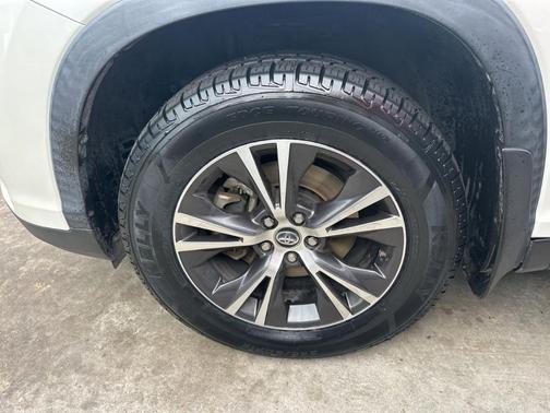 2019 Toyota Highlander LE Plus