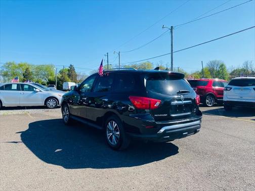 2019 Nissan Pathfinder SV