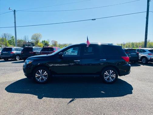 2019 Nissan Pathfinder SV