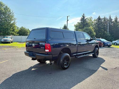 2017 RAM 2500 Tradesman Crew Cab 4x4 6'4' Box