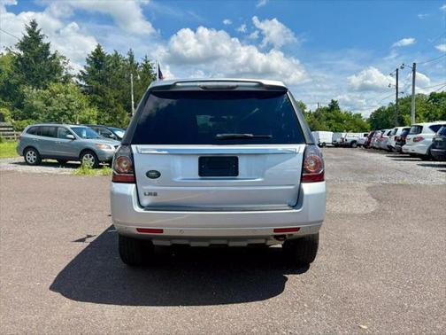 2014 Land Rover LR2 HSE Sport Utility 4D