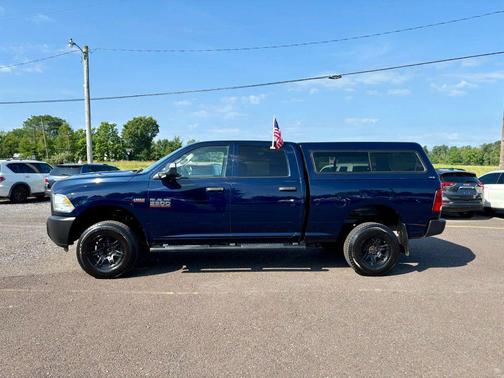 2017 RAM 2500 Tradesman Crew Cab 4x4 6'4' Box