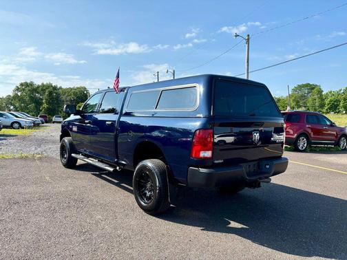 2017 RAM 2500 Tradesman Crew Cab 4x4 6'4' Box