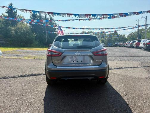 2020 Nissan Rogue Sport SV