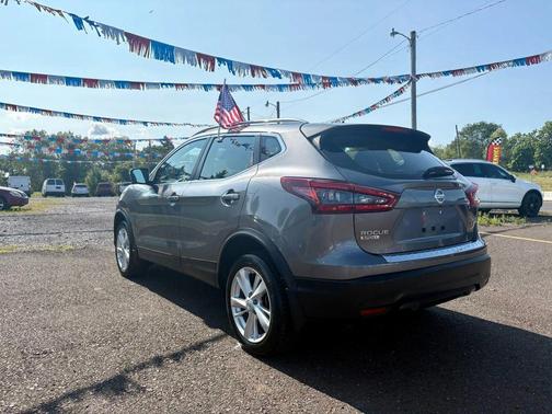 2020 Nissan Rogue Sport SV