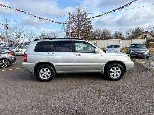 2003 Toyota Highlander Base