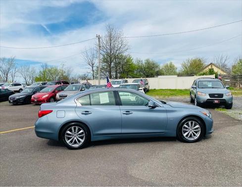 2014 INFINITI Q50 Premium