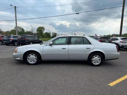 2000 Cadillac DeVille Base
