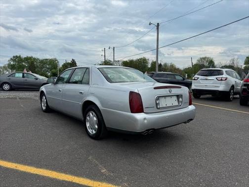 2000 Cadillac DeVille Base