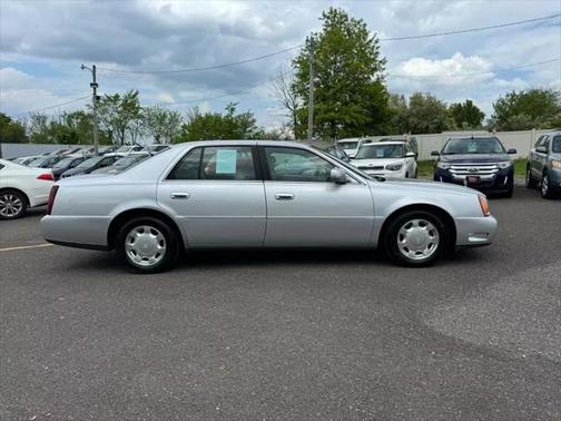 2000 Cadillac DeVille Base