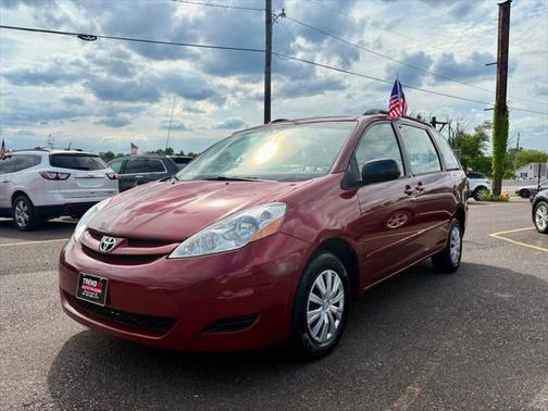 2010 Toyota Sienna CE