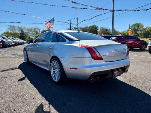 2017 Jaguar XJ XJ R-Sport