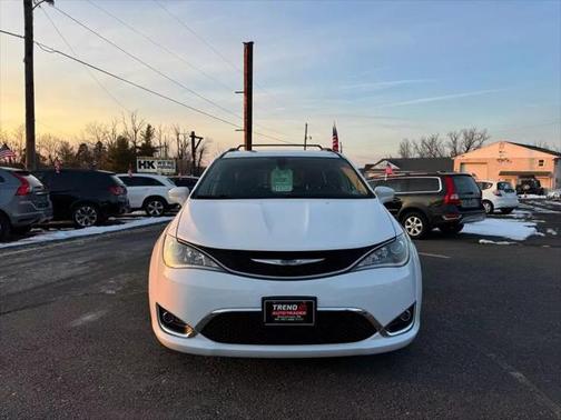 2018 Chrysler Pacifica Touring-L Plus