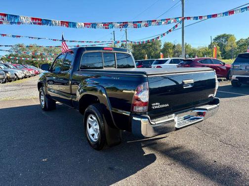 2013 Toyota Tacoma Base