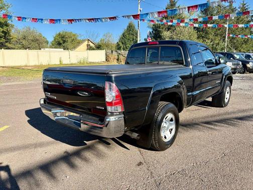 2013 Toyota Tacoma Base