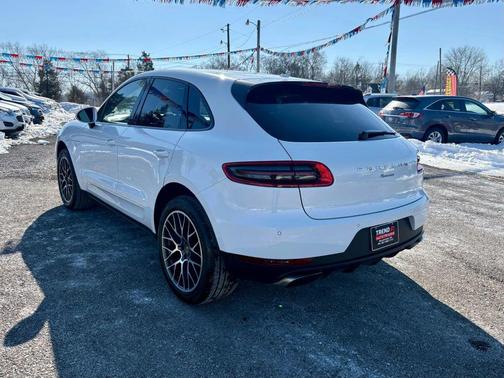 2018 Porsche Macan Sport Edition Sport Utility 4D