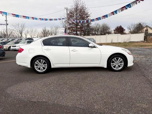 2012 INFINITI G37x Base