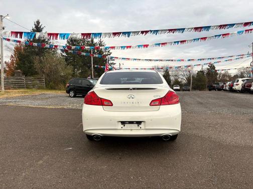 2012 INFINITI G37x Base