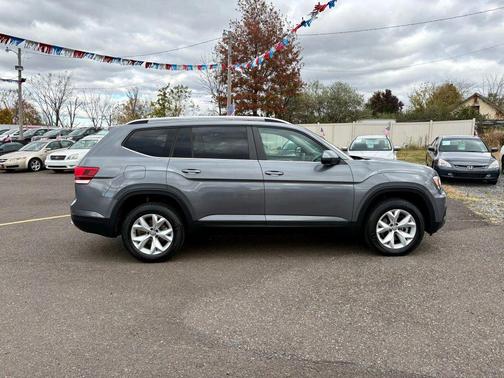 2019 Volkswagen Atlas 3.6L SE w/Technology