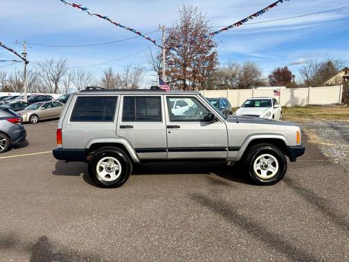 2000 Jeep Cherokee Sport 4WD