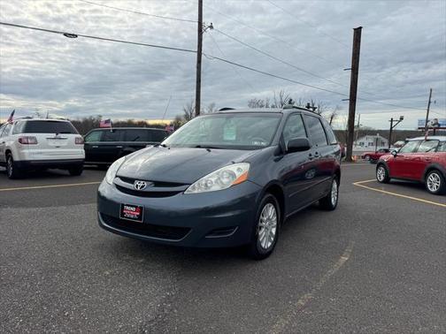 2008 Toyota Sienna LE