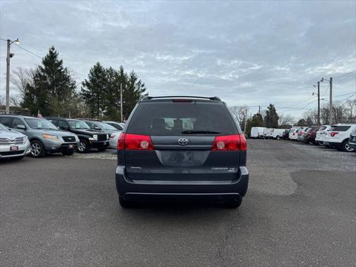 2008 Toyota Sienna LE