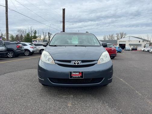 2008 Toyota Sienna LE