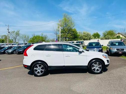 2012 Volvo XC60 T6 R-Design Platinum