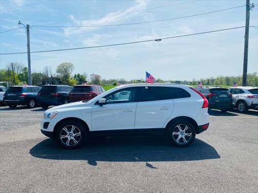 2012 Volvo XC60 T6 R-Design Platinum