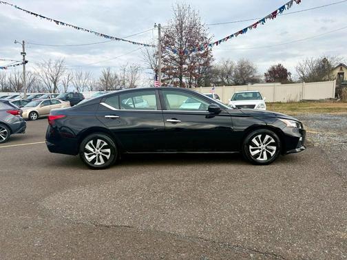 2020 Nissan Altima S FWD