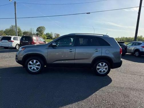 2011 Kia Sorento LX