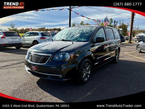 2015 Chrysler Town & Country S