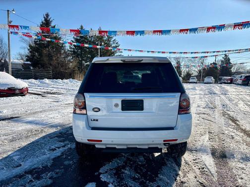 2015 Land Rover LR2 Sport Utility 4D