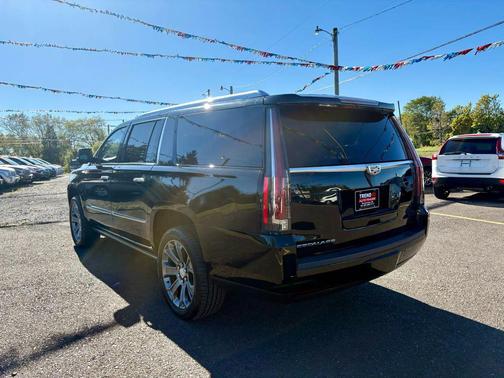 2016 Cadillac Escalade ESV Sport