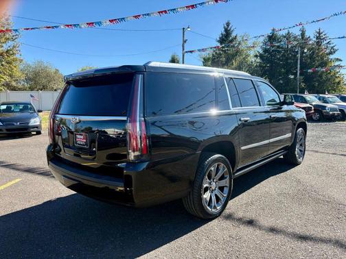 2016 Cadillac Escalade ESV Sport