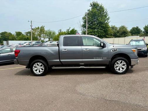 2017 Nissan Titan XD SV