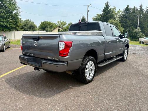 2017 Nissan Titan XD SV