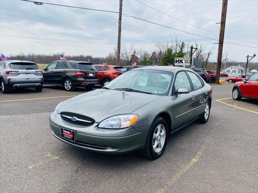 2002 Ford Taurus SES