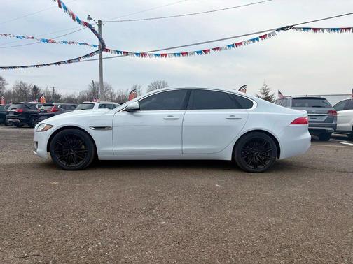 2016 Jaguar XF 35t Premium