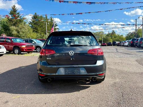 2017 Volkswagen Golf GTI 2.0T S 4-Door