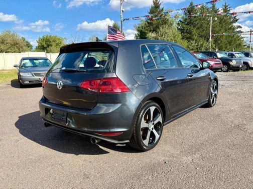 2017 Volkswagen Golf GTI 2.0T S 4-Door
