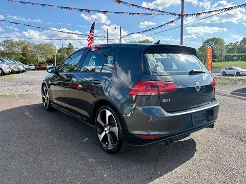 2017 Volkswagen Golf GTI 2.0T S 4-Door