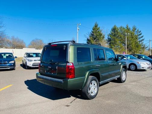 2006 Jeep Commander Base