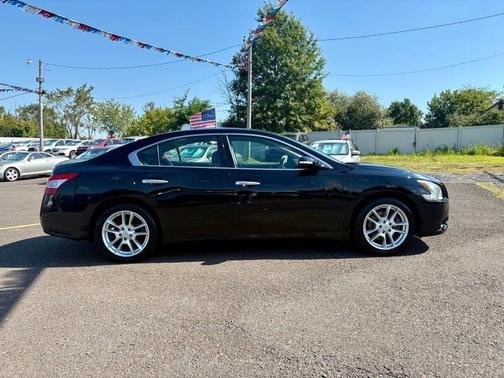 2011 Nissan Maxima SV