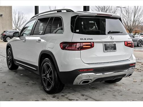 2026 Mercedes-Benz GLB 250 4MATIC